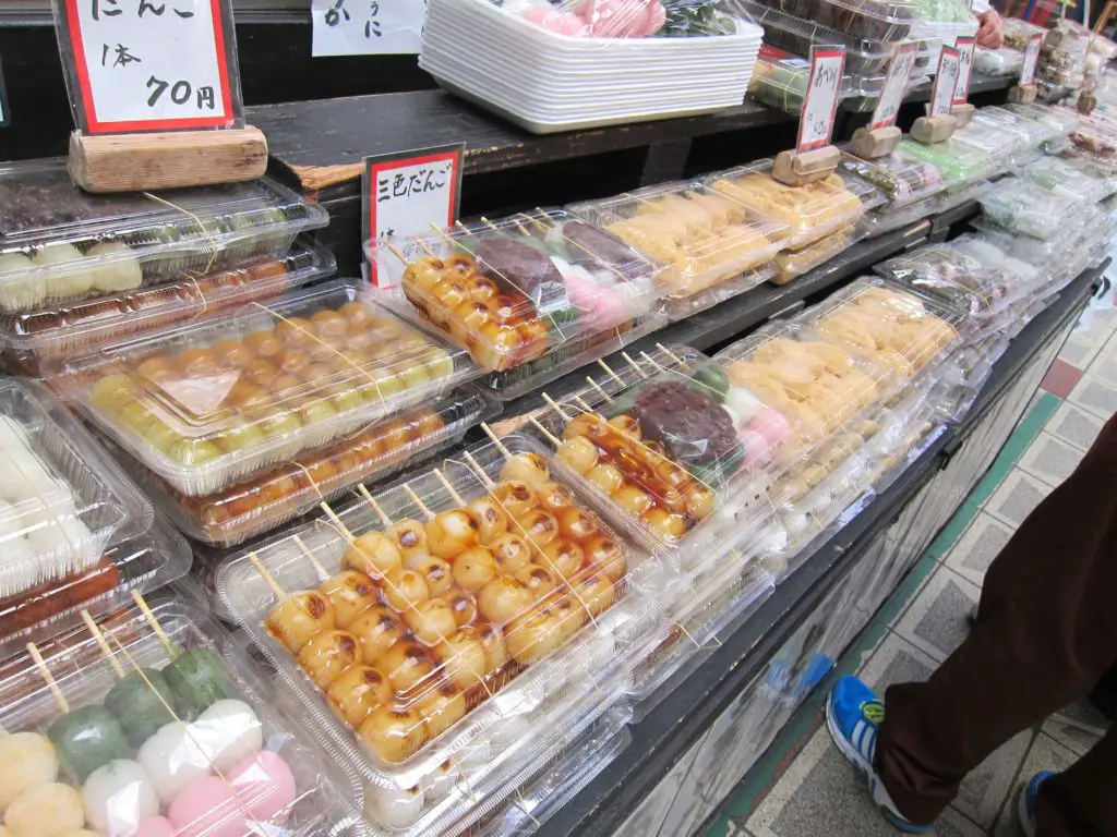 Top 10 Good Eats in Japan - Osaka Fresh Mochi