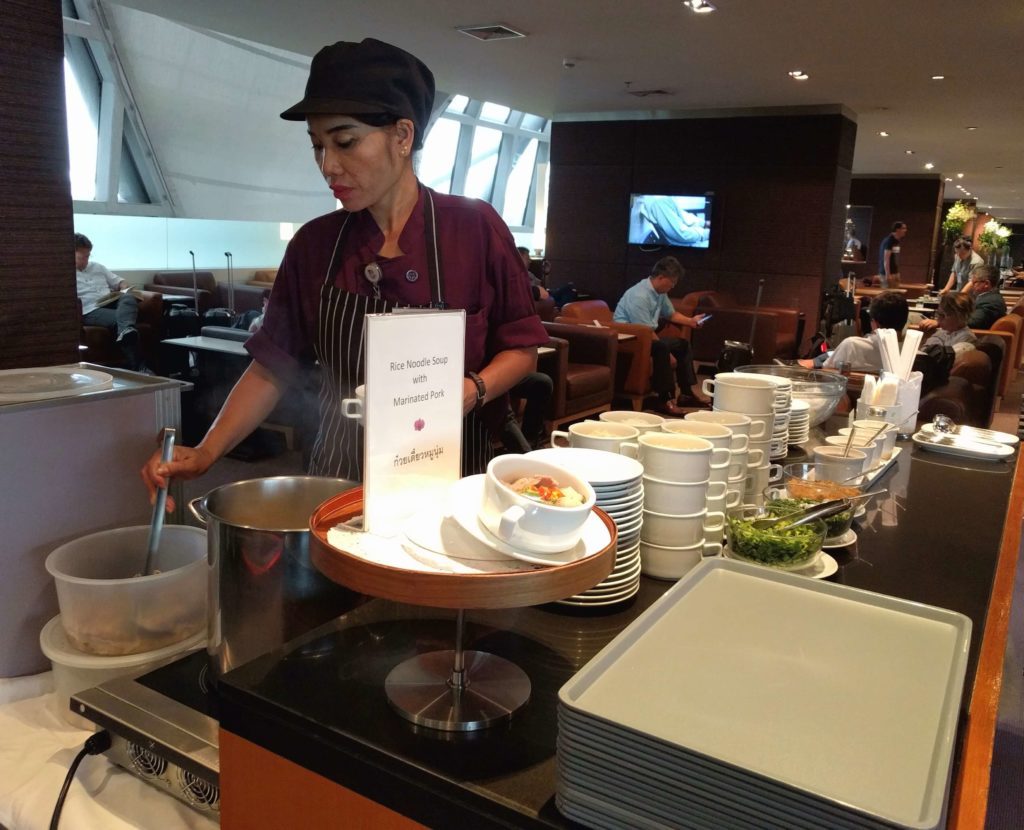 Flight Review: Thai Airways SGN to BKK and BKK to SYD in Business Class - Bangkok Airport Royal Silk Lounge Food