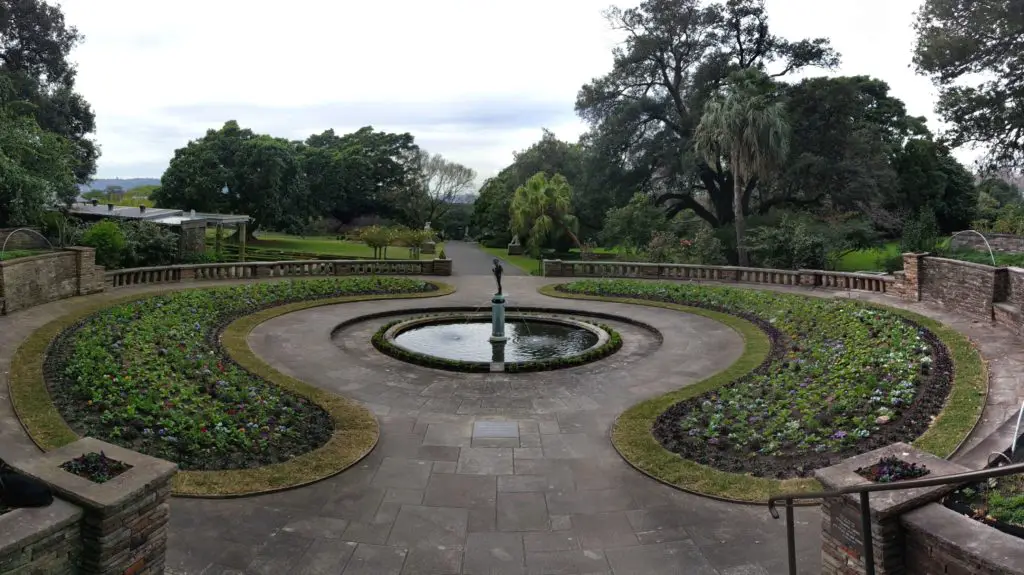 Royal Botanic Gardens courtyard