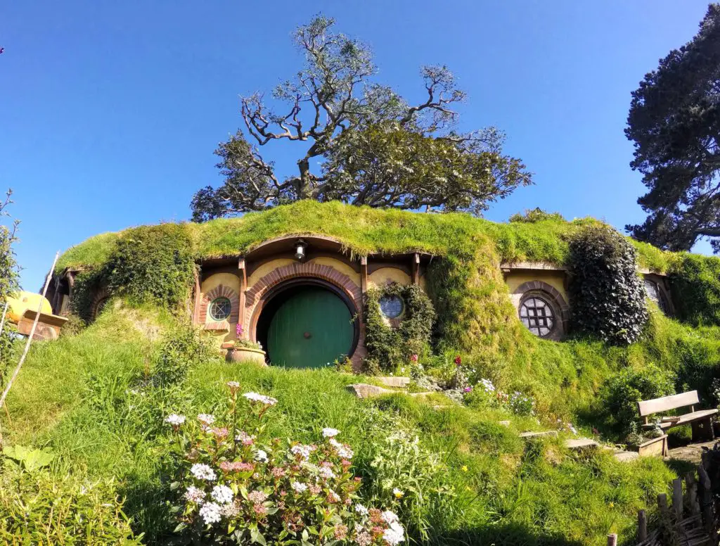 Visit to Hobbiton Movie Set in New Zealand - Bag End Visit to Hobbiton Movie Set in New Zealand - Bag End