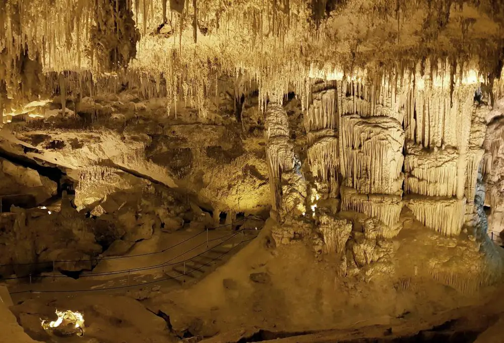 Caves Around The World in Europe: Grotta di Nettuno in Sardinia, Italy