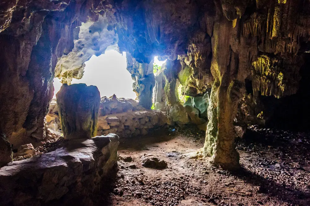 Caves Around The World in North America: La Cueva del Indio Cave in Vinales, Cuba