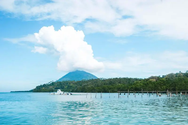 Adventures in Indonesia: Snorkel in Bunaken Island