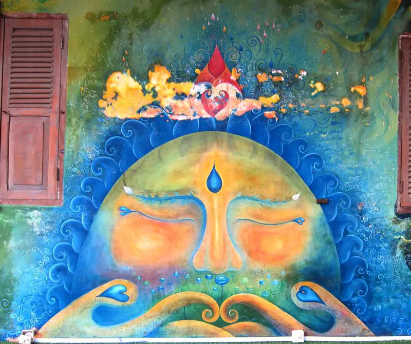 Cambodia and Laos 2 Weeks: Street art in Battambang, Cambodia
