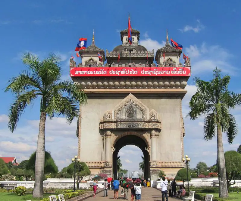Cambodia and Laos 2 Weeks Itinerary: Visit Patuxay Monument in Vientiane, Laos
