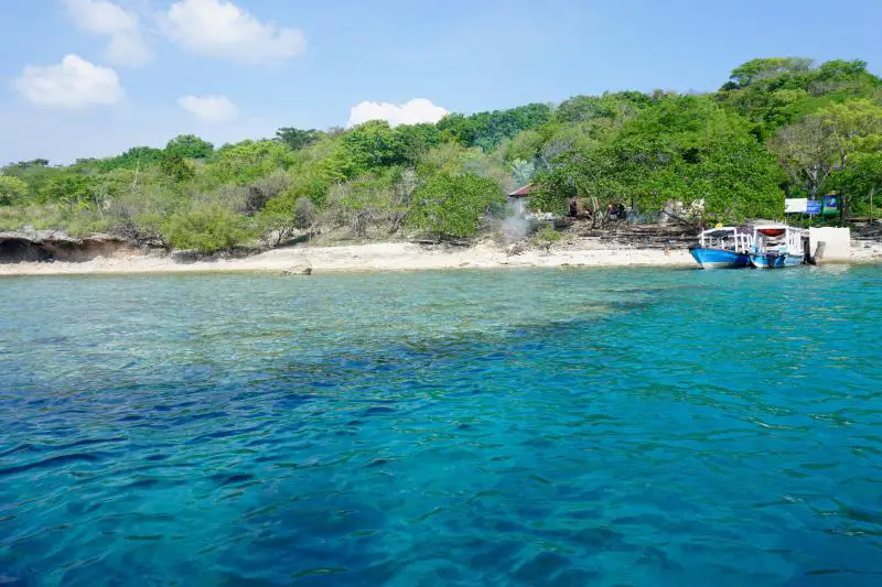 Adventures in Indonesia: Menjangan Island for snorkeling