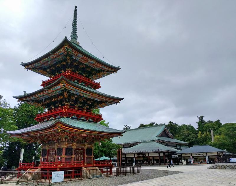 If you need a day trip idea from Tokyo, head to Narita City to check out the gorgeous Naritasan Shinshoji Temple Three Storied Pagoda.