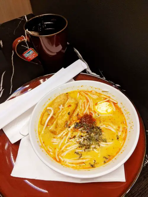 Laksa noodle soup at the SATS lounge at Singapore Changi Airport