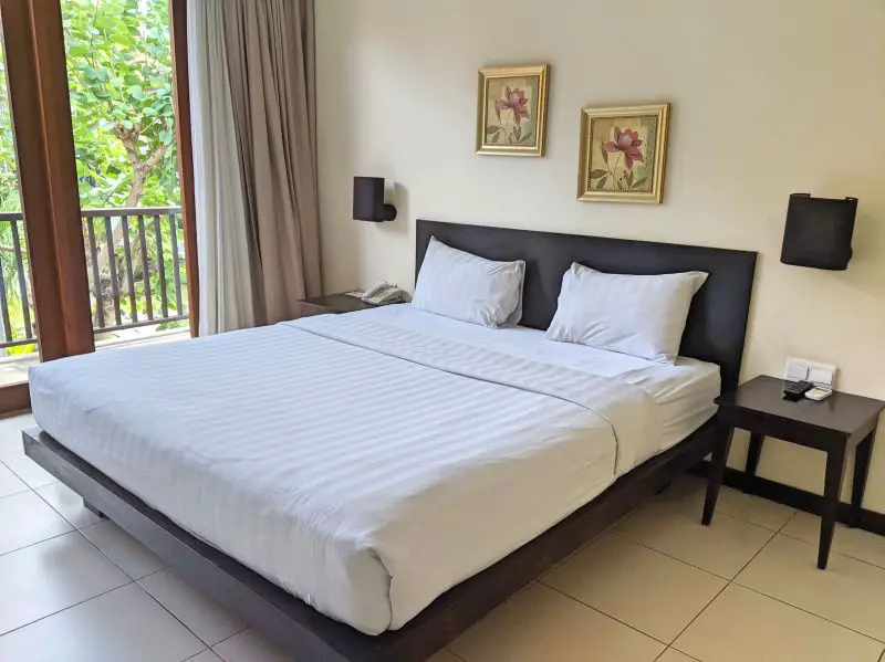 The bedroom at Ketapang Indah Hotel in Banyuwangi, Indonesia