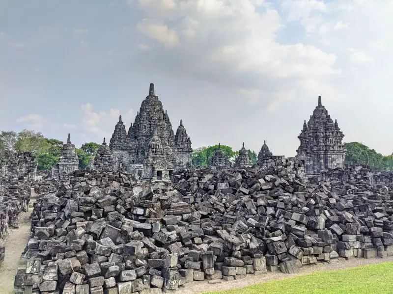 Layers of random stone pieces outside of the Sewu Temple area