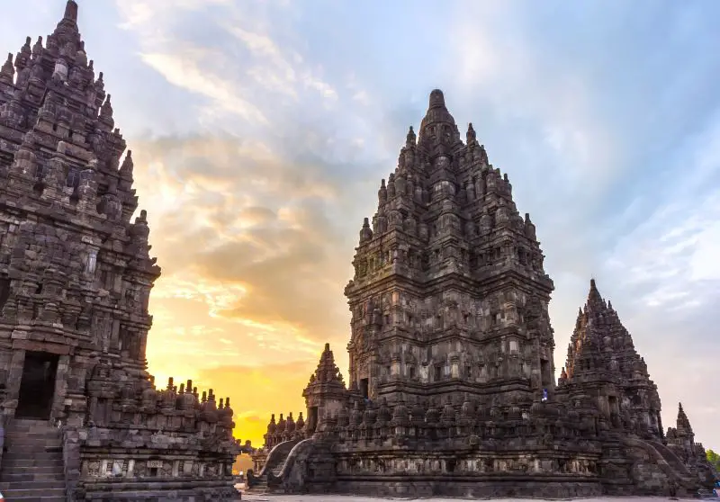 Visiting Prambanan temple at sunset is a highlight on your Yogyakarta itinerary