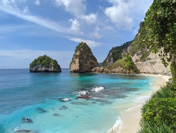 View of Diamond Beach with white sandy beach with turquoise ocean waters and small islands