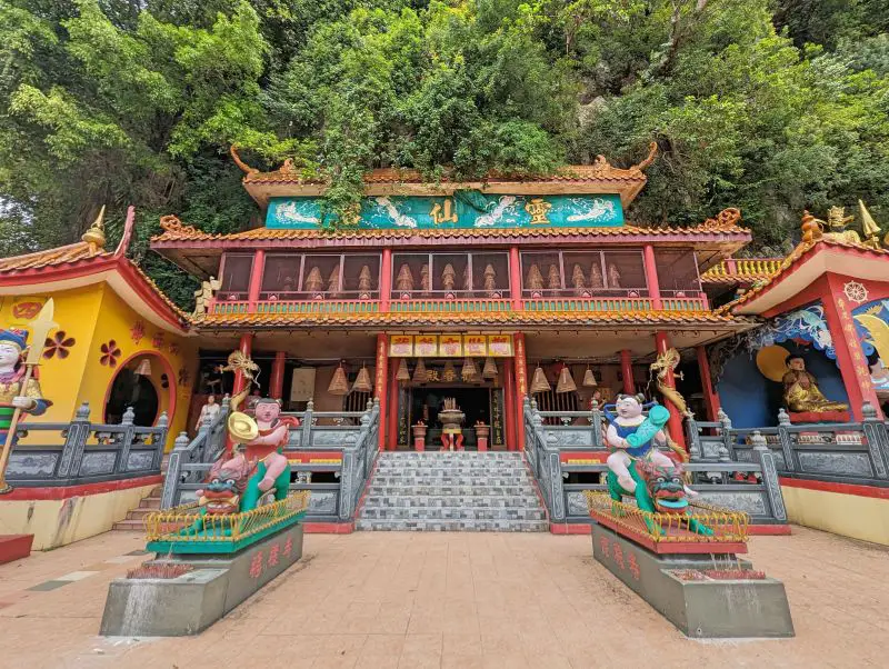 Two statues at the entrance of the Ling Sen Tong Temple in Ipoh, Malaysia