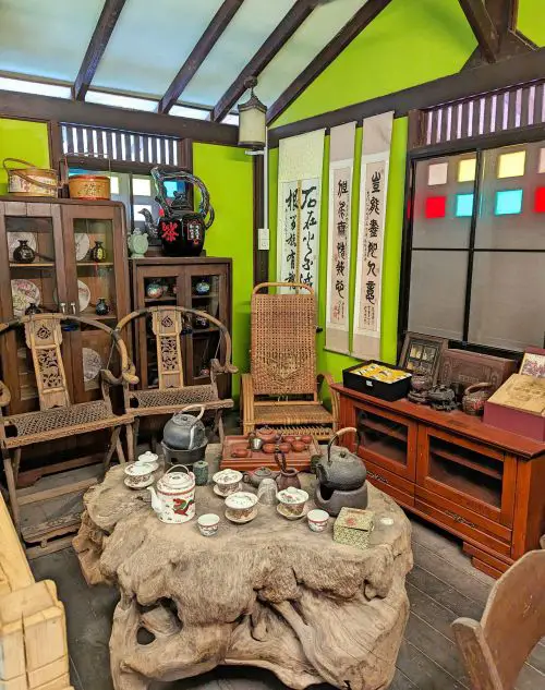 A traditional Malaysian tea room at Qing Xin Ling Leisure and Cultural Village