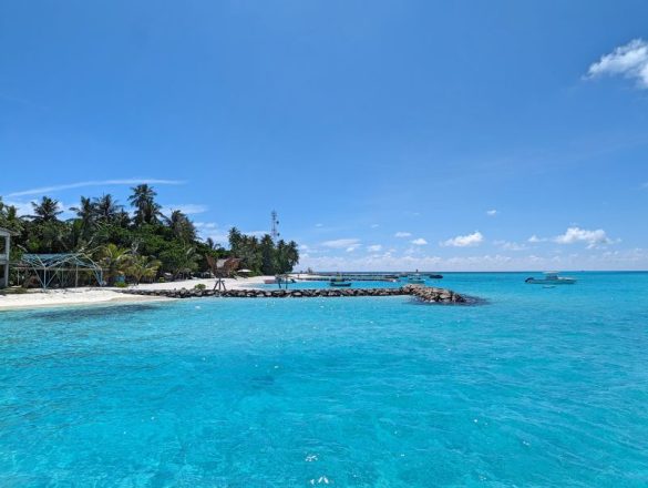The vivid blue ocean waters of Fulidhoo Island, Maldives