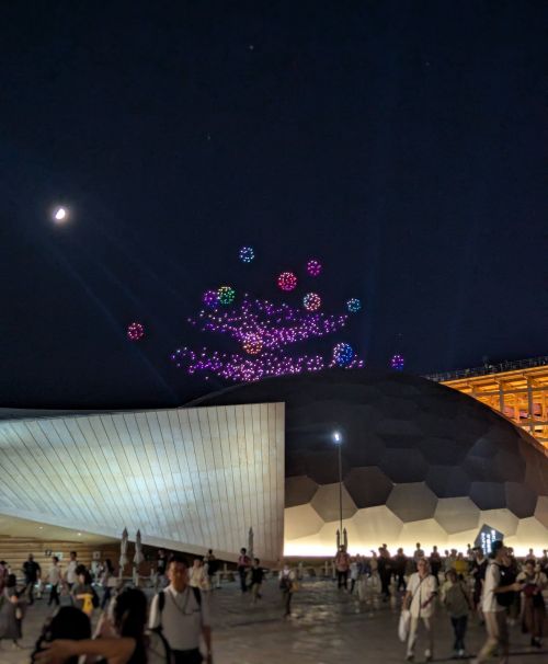 Colorful lights in the sky for the Osaka Expo drone show